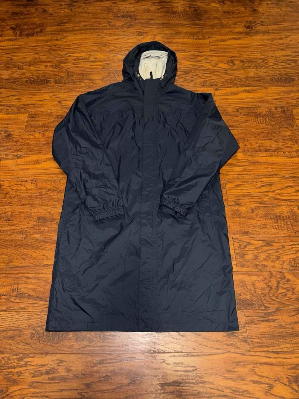 L.L. Bean Rain Jacket Size L Navy Long Hooded Windbreaker